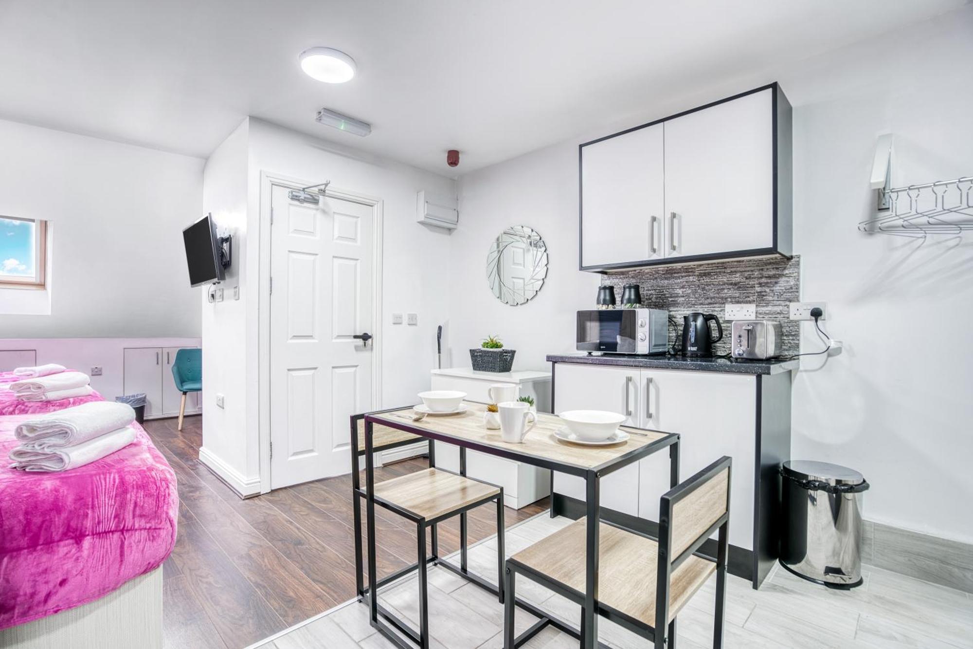 Cosy - Living Made Elegant - Birmingham
