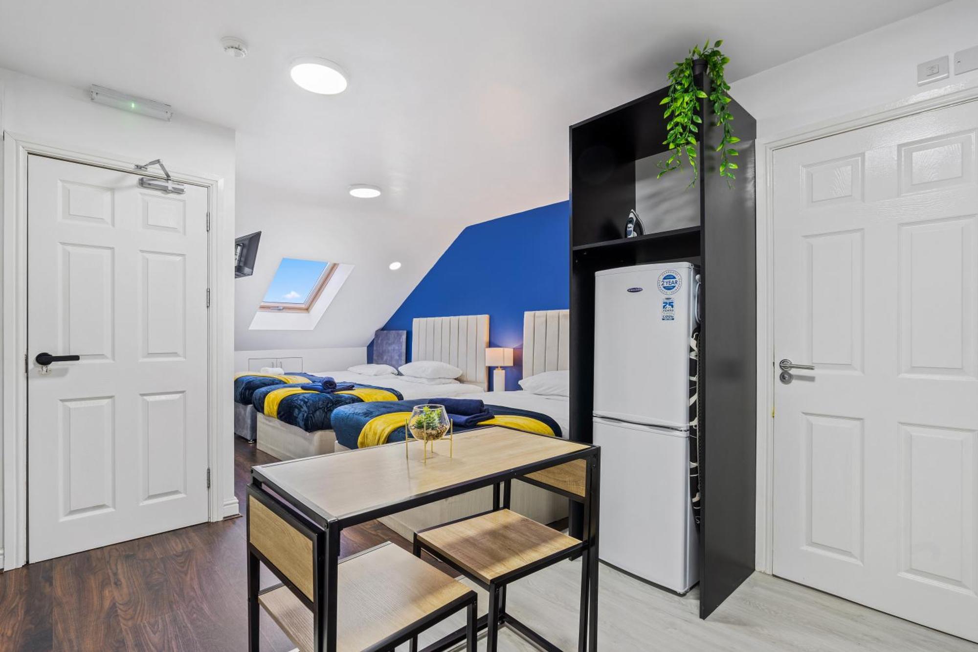Cosy - Living Made Elegant - *