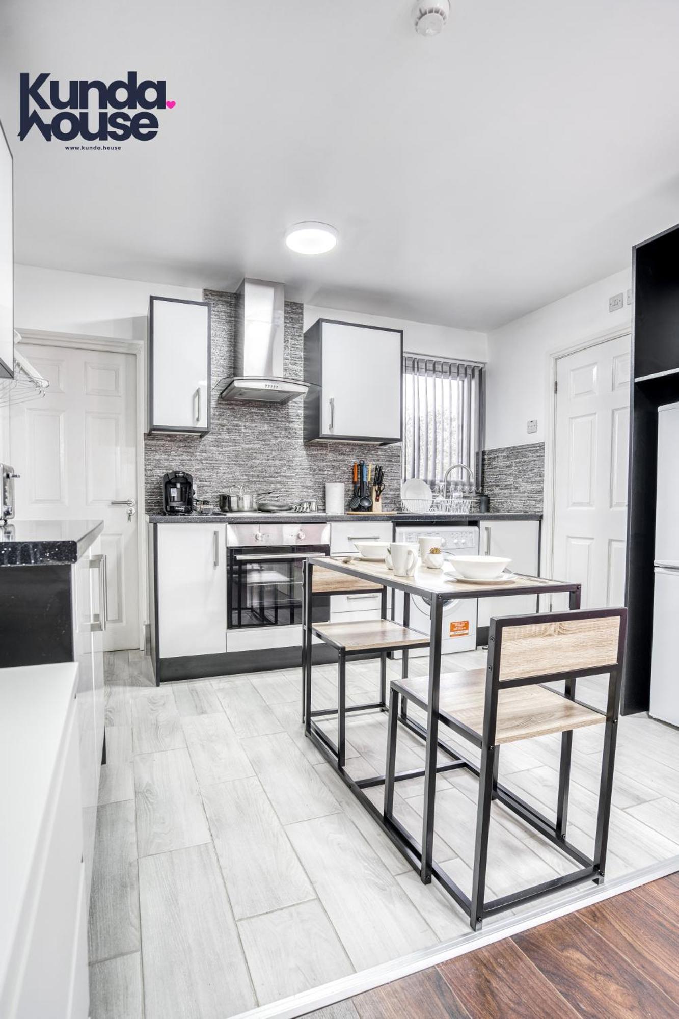 Cosy - Living Made Elegant - Birmingham