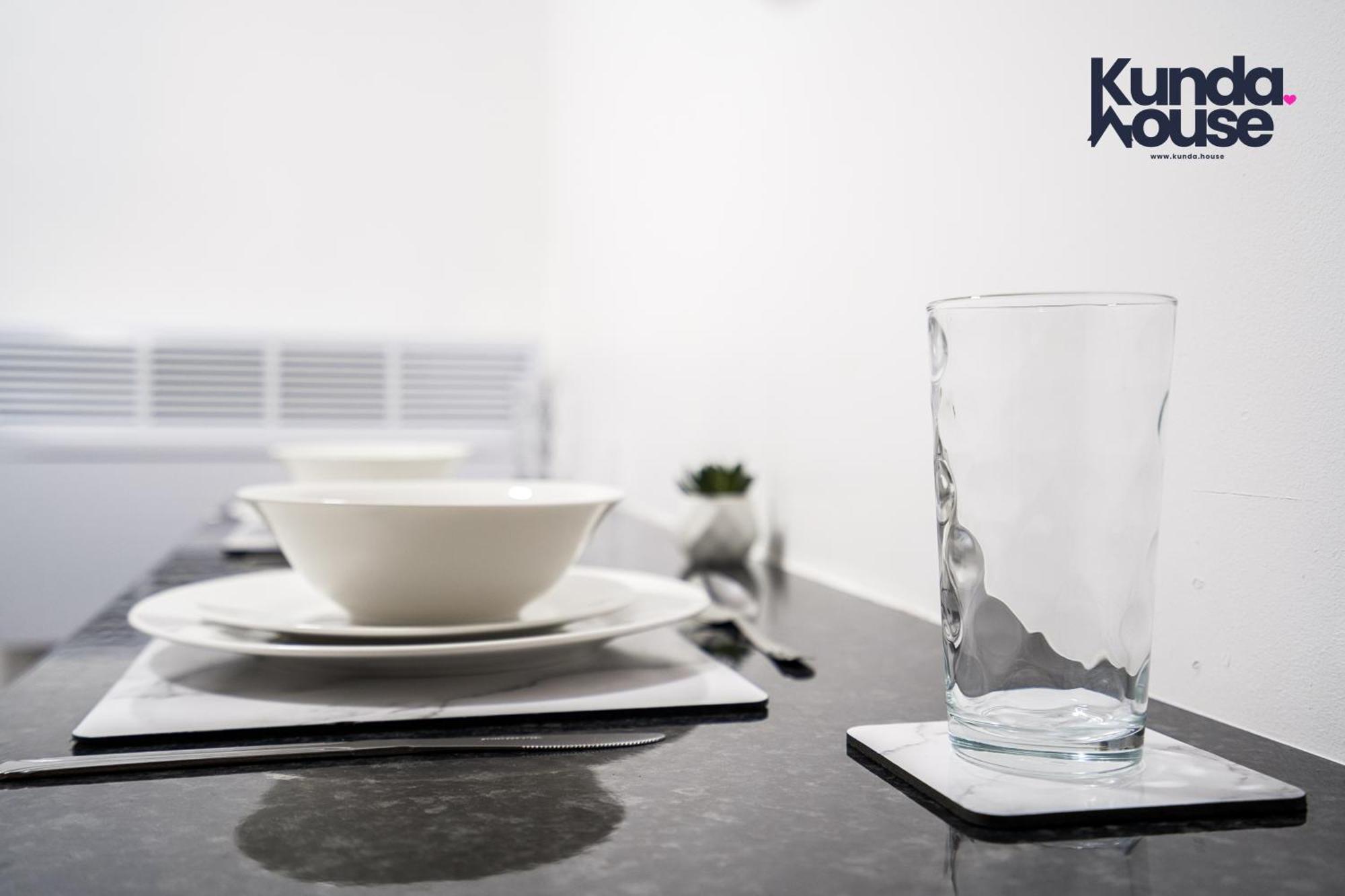 Cosy - Living Made Elegant - *