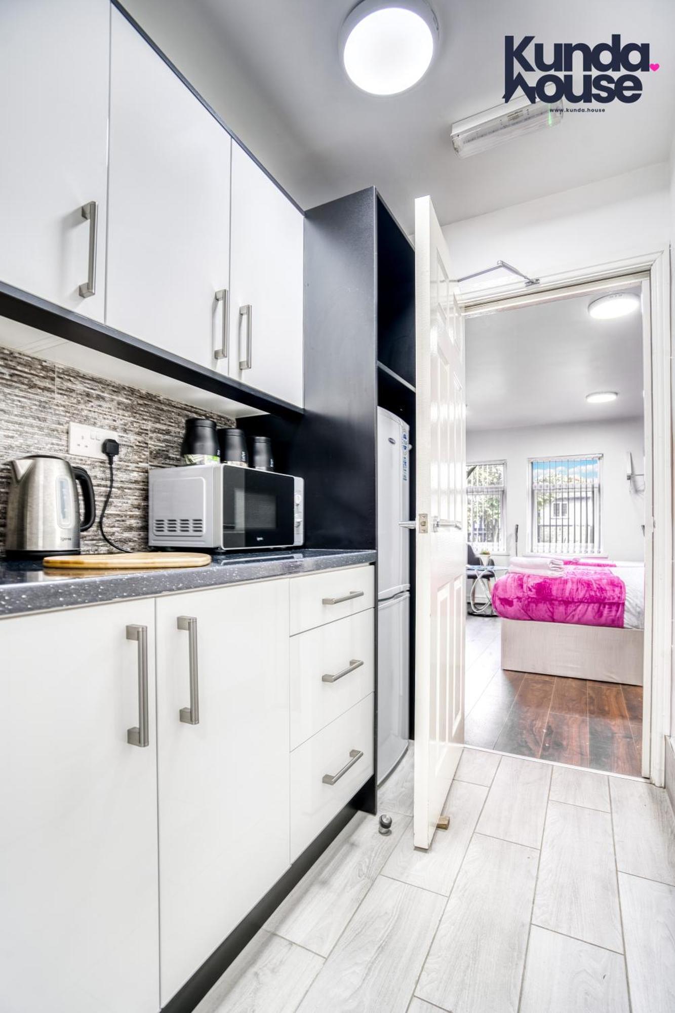 Cosy - Living Made Elegant - Birmingham